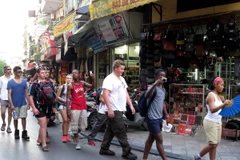 Điều chỉnh chính sách thị thực để tăng sức cạnh tranh cho du lịch 