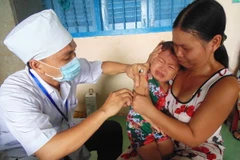 Phát động chiến dịch tiêm vắcxin sởi-Rubella khu vực phía Nam