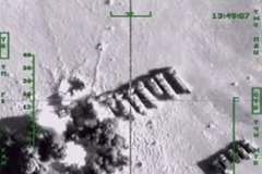 Nga không kích vào các xe tải chở dầu của IS tại Syria. (Nguồn: Sputnik)