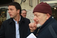 Thủ tướng Italy Matteo Renzi và bố đẻ, ông Tiziano Renzi. (Nguồn: infosannio.wordpress.com)