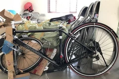 Tang vật thu giữ tại hiện trường. (Ảnh: Thanh Tân/TTXVN)