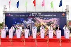 Nghi lễ bấm nút động thổ công trình tòa nhà hỗn hợp 37 tầng Dự án Hoàng Huy Sở Dầu. (Ảnh: TTXVN)