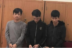 Ba đối tượng bị bắt. (Nguồn: Trang thông tin trật tự đô thị Hà Nội)