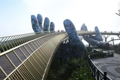 Khu du lịch Sun World Bà Nà Hills (Đà Nẵng) được mở cửa đón khách tham quan trở lại từ ngày 30/4/2020. (Ảnh: Trần Lê Lâm/TTXVN)