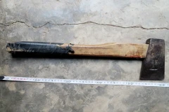 Hung khí Đúng dùng để chém chết một người và làm bị thương 2 người. (Ảnh: TTXVN)