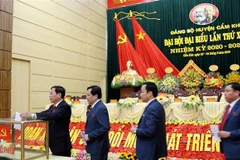 Đại hội tiến hành bầu Ban Chấp hành Đảng bộ huyện Cẩm Khê lần thứ XXIX, nhiệm kỳ 2020-2025. (Ảnh: Trung Kiên/TTXVN)
