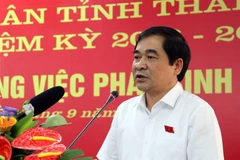 Ông Nguyễn Tiến Thành, Phó Bí thư thường trực Tỉnh ủy, Chủ tịch HĐND tỉnh phát biểu tại kỳ họp. (Ảnh: Nguyễn Công Hải/TTXVN)