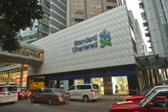 Standard Chartered phải giảm giờ làm việc vì COVID-19. (Nguồn: Thestandard)