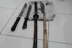 Vũ khí của các đối tượng bị thu giữ. 