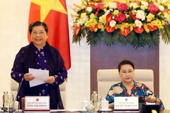Phó Chủ tịch Thường trực Quốc hội Tòng Thị Phóng chủ trì phiên họp. (Ảnh: Trọng Đức/TTXVN)