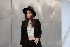 Áo lửng và áo khoác blazer: Sự kết hợp hoàn hảo cho mùa Thu