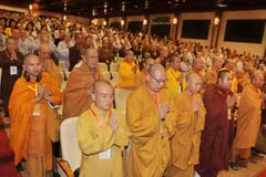 Đại lễ Vesak: Lễ thắp nến cầu nguyện hòa bình thế giới