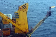 Đặt ky giàn khoan hiện đại thứ hai do Việt Nam chế tạo 