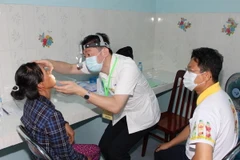 Đoàn bác sỹ Đài Loan khám bệnh cho người nghèo Đồng Nai