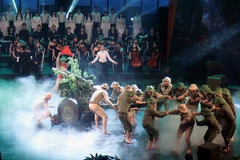 Giao lưu “Điện Biên Phủ - bản giao hưởng hòa bình”