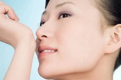 Một số mẹo nhỏ bỏ túi giúp khử nhanh mùi nước hoa