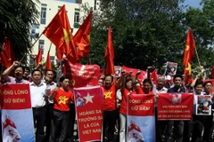 Sinh viên Việt Nam tại Thái Lan phản đối Trung Quốc