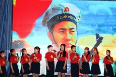 Nghệ sỹ Việt Nam tại Séc hướng về biển đảo quê hương