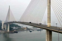 Cầu Bãi Cháy vẫn đảm bảo khả năng khai thác bình thường 