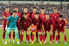 Huấn luyện viên Troussier đang tập trung bồi dưỡng cho lứa cầu thủ U23 để tối ưu hóa lực lượng của Đội tuyển Việt Nam. (Ảnh: Việt Anh/Vietnam+)