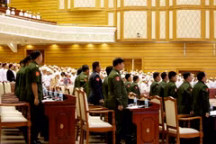 Các đại biểu tham dự phiên họp thường kỳ lần thứ 12 của Hạ viện Myanmar tại Nay Pyi Taw ngày 18/8. (Nguồn: THX/TTXVN)