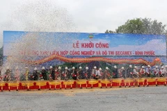 Quang cảnh lễ khởi công. (Ảnh: K GỬIH/TTXVN)