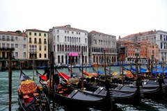 Italy thông qua quyết sách đưa đất nước thoát khủng hoảng