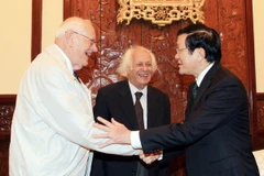 Chủ tịch nước Trương Tấn Sang tiếp hai học giả lý luận Marxist