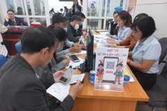 Nhiều cơ hội việc làm với thu nhập hấp dẫn trong hội chợ việc làm ngày 30/11. (Ảnh: PV/Vietnam+)