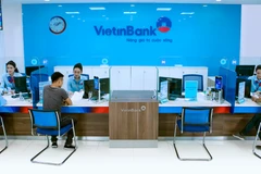VietinBank đang không ngừng đa dạng sản phẩm, dịch vụ mang hàm lượng công nghệ cao nhằm thu hút người tiêu dùng. (Ảnh: Vietnam+)