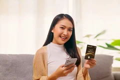 Khách hàng mở thẻ tín dụng quốc tế HDBank Vietjet Platinum để mua vé máy bay trên ứng dụng và website Vietjet, chủ thẻ sẽ được giảm giá lên đến 25%