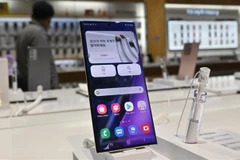 Samsung tiếp tục chiếm lĩnh thị trường điện thoại thông minh. (Ảnh: AFP)