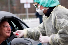 Kiểm tra sức khỏe tại Đức. (Ảnh: DW)