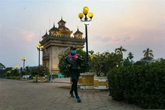 Người dân Lào trong dịch COVID-19. (Ảnh: Time)