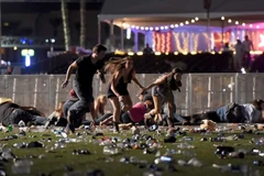 Khung cảnh hỗn loạn tại Mandala Bay. (Ảnh: NBC)