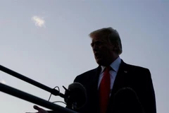 Các tập đoàn công nghệ Mỹ cho rằng chính sách của Tổng thống sẽ "phủ bóng đen" lên nước Mỹ. (Ảnh: Al Jazeera)