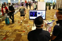 Một chốt kiểm tra sức khỏe ở Singapore. (Ảnh: People Army)