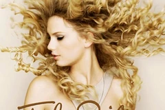 Bìa album "Fearless" của Taylor Swift. (Ảnh: Internet)