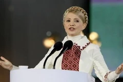 Đương kim Thủ tướng Yulia Timoshenko kêu gọi cử tri bỏ phiếu ủng hộ cho mình. (Ảnh: AP)