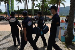 Cảnh sát Đài Loan điều tra tại công viên ở Tân Bắc ngày 28/6. (Nguồn: AFP/TTXVN)