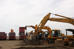 Nhà máy sản xuất xơ sợi tổng hợp Polyester Đình Vũ trong ngày khởi công. (Ảnh: Tuấn Anh/TTXVN)