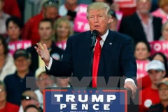 Ứng viên Donald Trump trong cuộc vận động tranh cử ở Springfield, bang Ohio, ngày 27/10. (Nguồn: AFP/TTXVN)