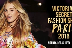 Dàn chân dài hùng hậu "tái xuất" trong Victoria's Secret 2016