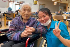 Điều dưỡng Việt Nam làm việc chăm sóc người già tại Nhật Bản. (Ảnh: PV/Vietnam+)