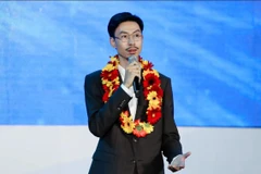 Ca sỹ Đen Vâu được vinh danh vì những dự án mang lại giá trị tích cực cho cộng đồng. (Ảnh: PV/Vietnam+)