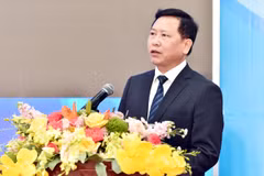 Ông Trần Văn Đạt, Vụ trưởng Vụ Giáo dục Chính trị và Công tác học sinh sinh viên, Bộ Giáo dục và Đào tạo phát biểu tại lễ phát động cuộc thi. (Ảnh: PV/Vietnam+)