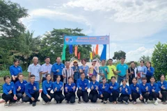 Giải thưởng nhằm khuyến khích những người làm báo có nhiều bài viết hay về công tác Đoàn và phong trào thanh, thiếu nhi. (Ảnh: PV/Vietnam+)