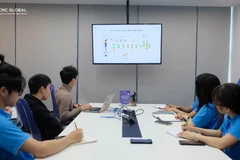 Sinh viên Trường Đại học CMC học tập qua tham gia dự án thực tế. (Ảnh: PV/Vietnam+)