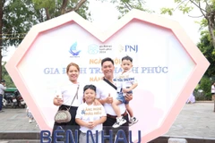 Khai mạc Ngày hội Gia đình trẻ hạnh phúc “Bên nhau, mình là Nhà” 