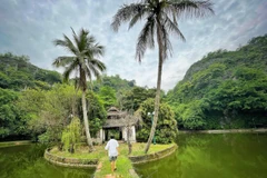 Bầu trời du lịch Việt liệu có tươi sáng hơn vào cuối Hè năm nay? (Ảnh minh họa: Mai Mai/Vietnam+)